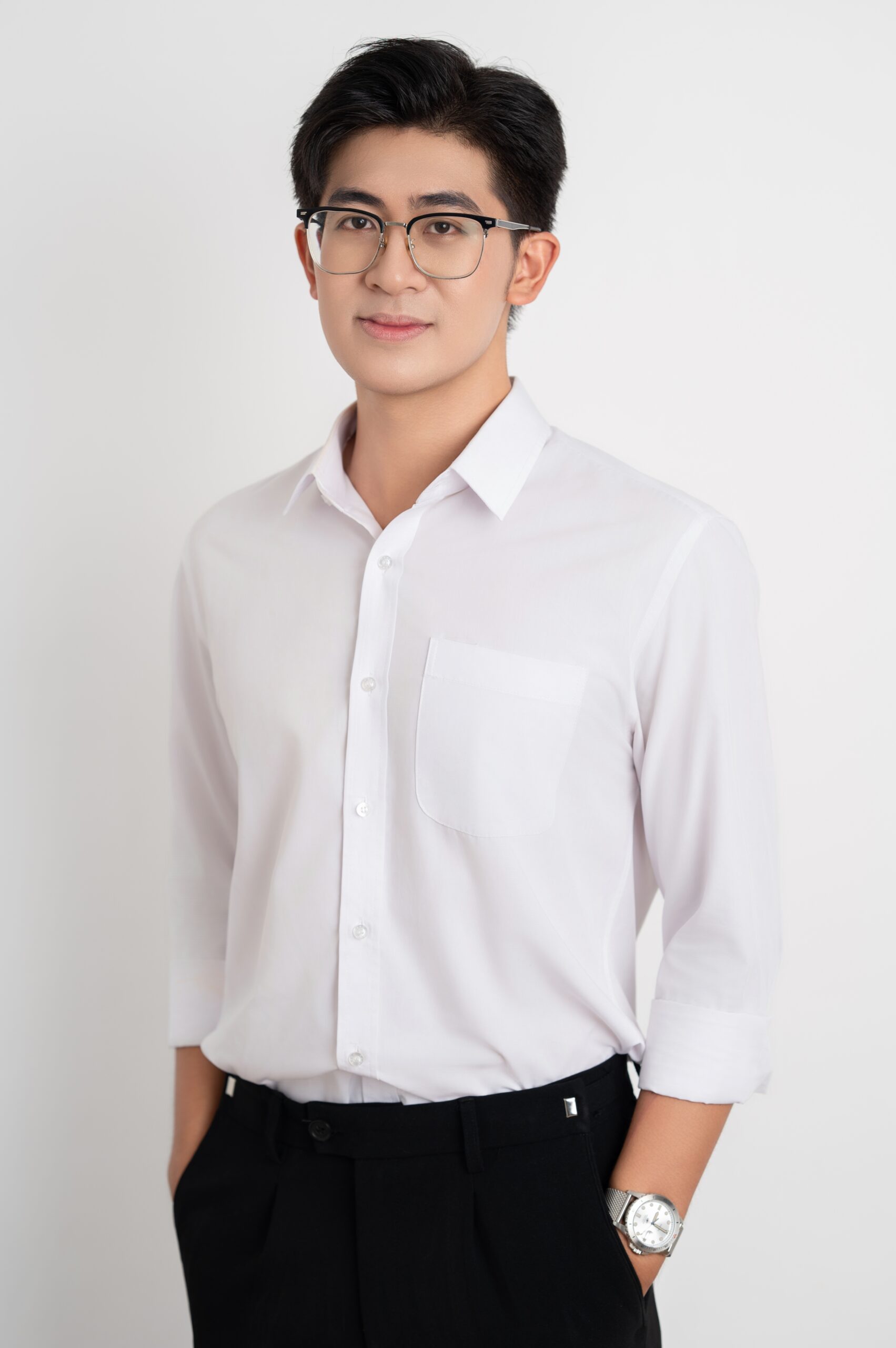 Internal Accountant Officer - Hector Quach